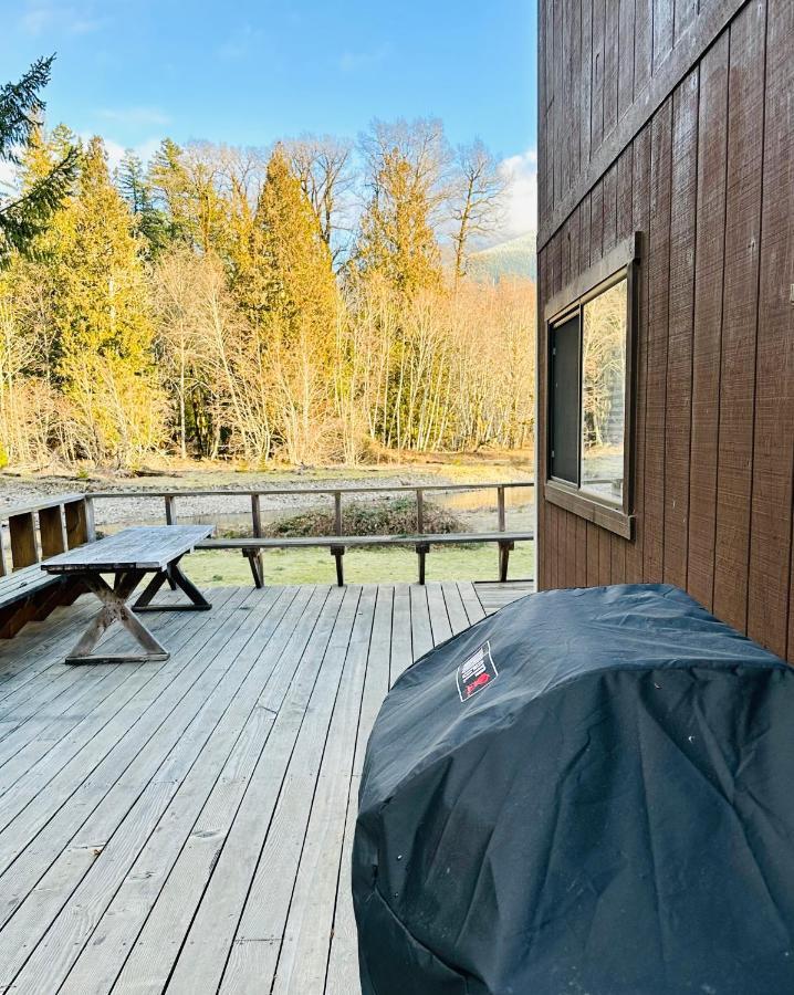 Waterfront Cabin At White Pass And Mount Rainier National Park Packwood Exteriör bild